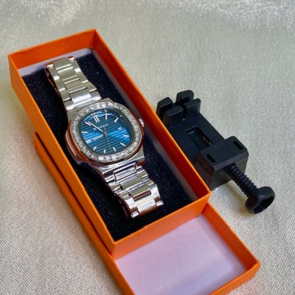 💖NEW! Handsome Marshails Men's Watch. Blue Face. - Picture 2 of 7